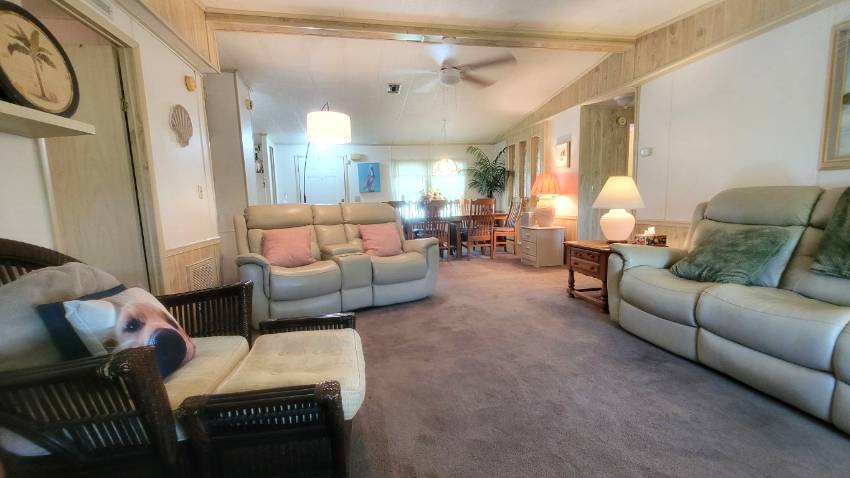 84 Emerald Dr. East a Dundee, FL Mobile or Manufactured Home for Sale